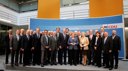 Bild: Bürgermeister Steffen Mues besucht mit weiteren Bürgermeistern des Städtetages Bundeskanzlerin Angel