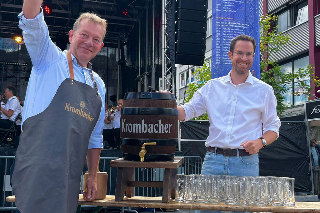 Bild: Fassanstich eröffnet das Siegener Stadtfest 2025